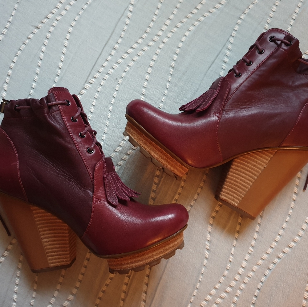 Timo Weiland for Tsubo platform boots size 8 WINE